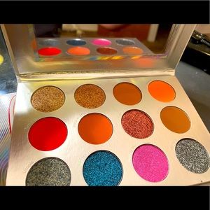 Pur festival eyeshadow pallet
